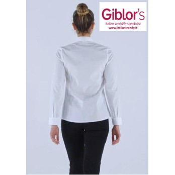 Camisa de mujer entallada blanca de manga larga. Mírala en línea.