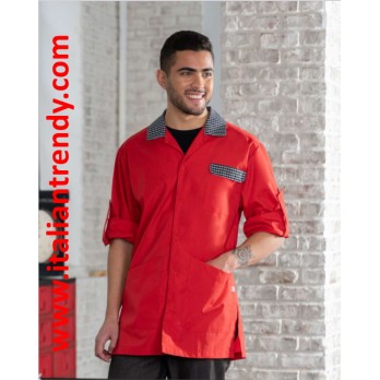 Camisa roja de hombre de manga larga con puños reversibles, ideal para uniformes de empresas de servicios, de la marca Ricky Ita