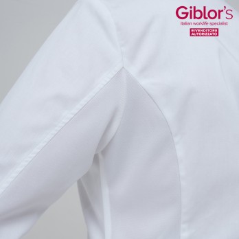 Blouse Blanche Slim Fit en Coton Respirant pour Femme, avec Boutons Cachés. Pour le Secteur Médical, Laboratoire, Pharmacie.